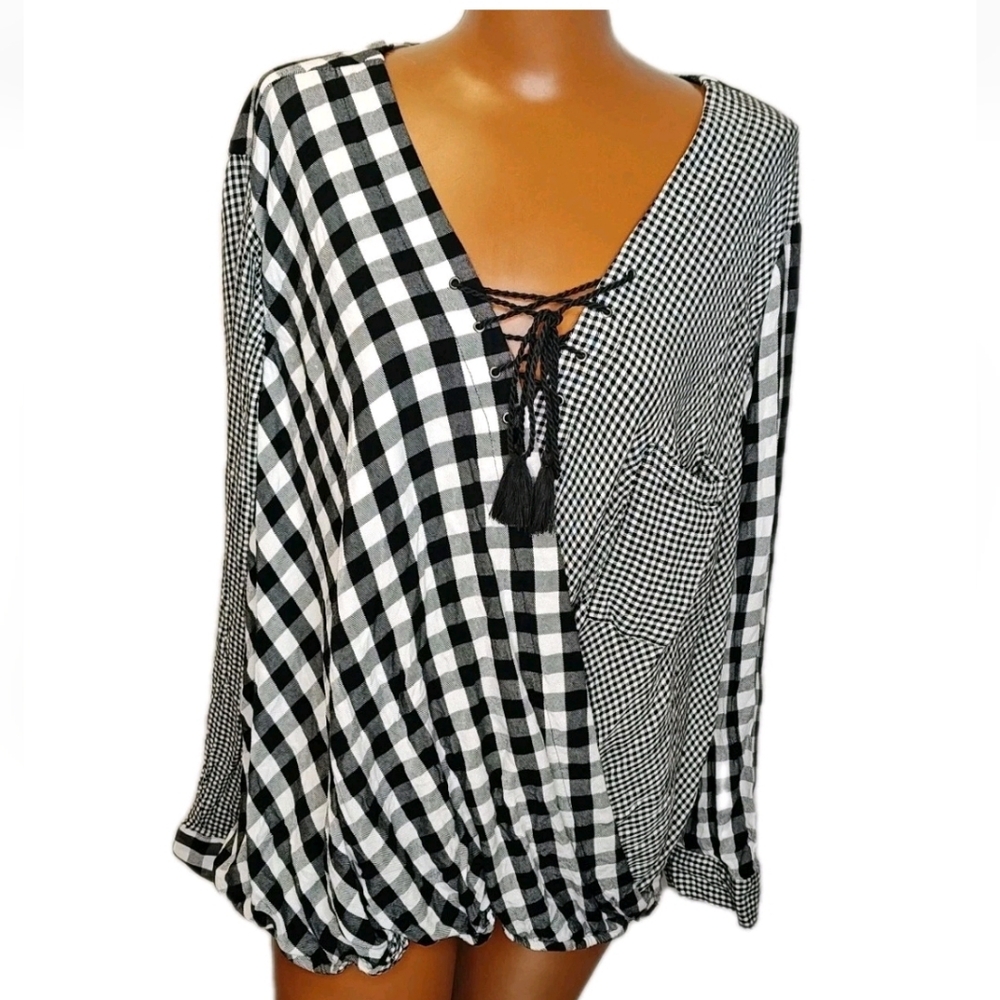 Fourteen Place Tasseled Tie Wrap Shirt Woman XL Black Patchwork Plaid Preppy New - Picture 2 of 13